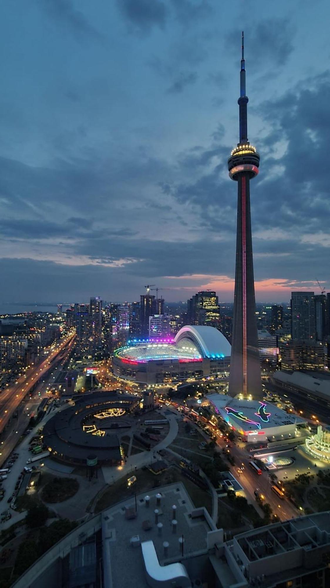 Appartamento Magnificient View Next Cn Tower/Rogers/Union/Mtcc Toronto Esterno foto
