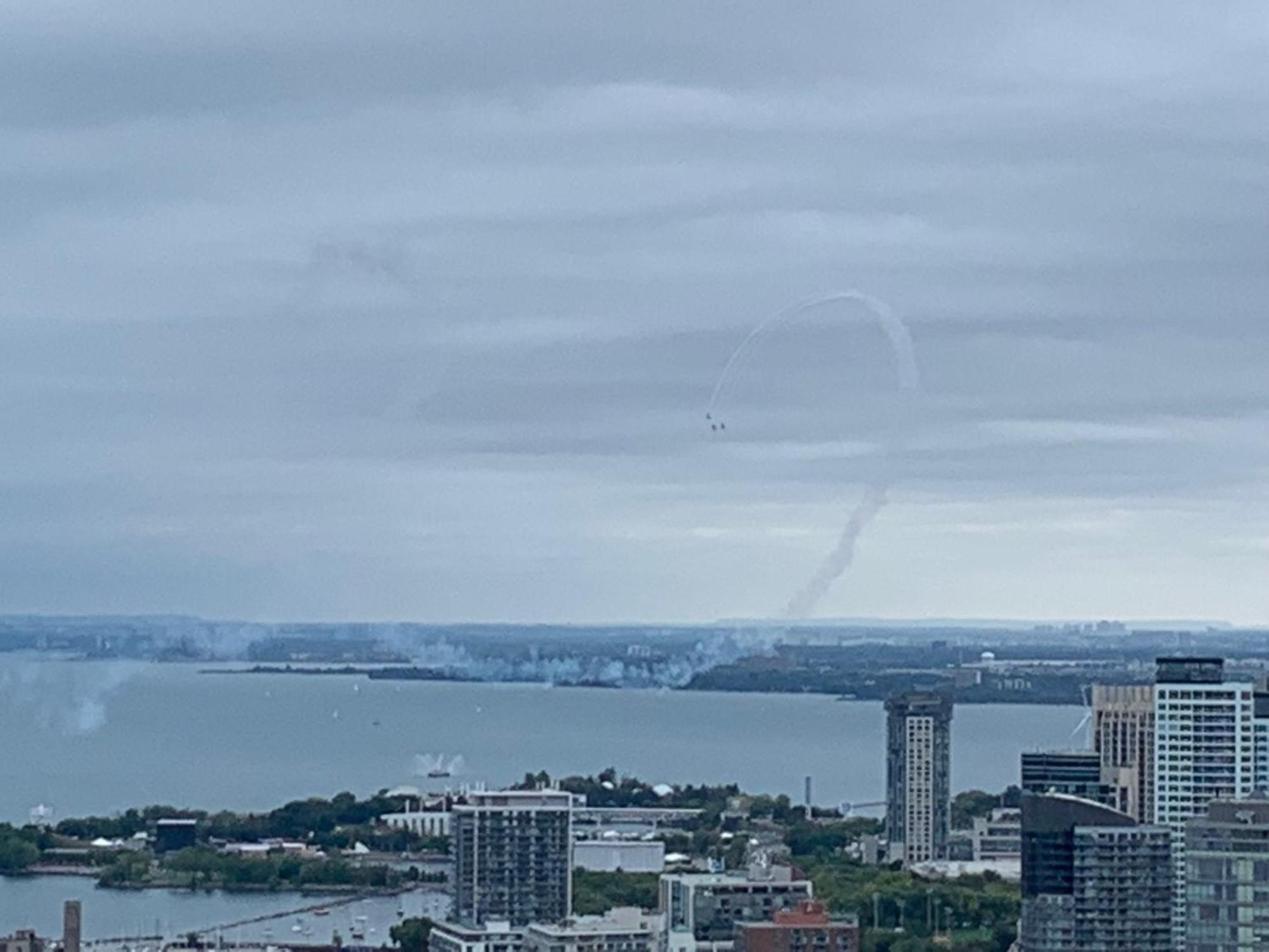 Appartamento Magnificient View Next Cn Tower/Rogers/Union/Mtcc Toronto Esterno foto